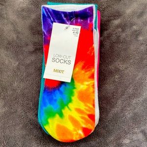 NWT MixIt Low Cut Socks Shoe Sz 4-10. 6 Pairs